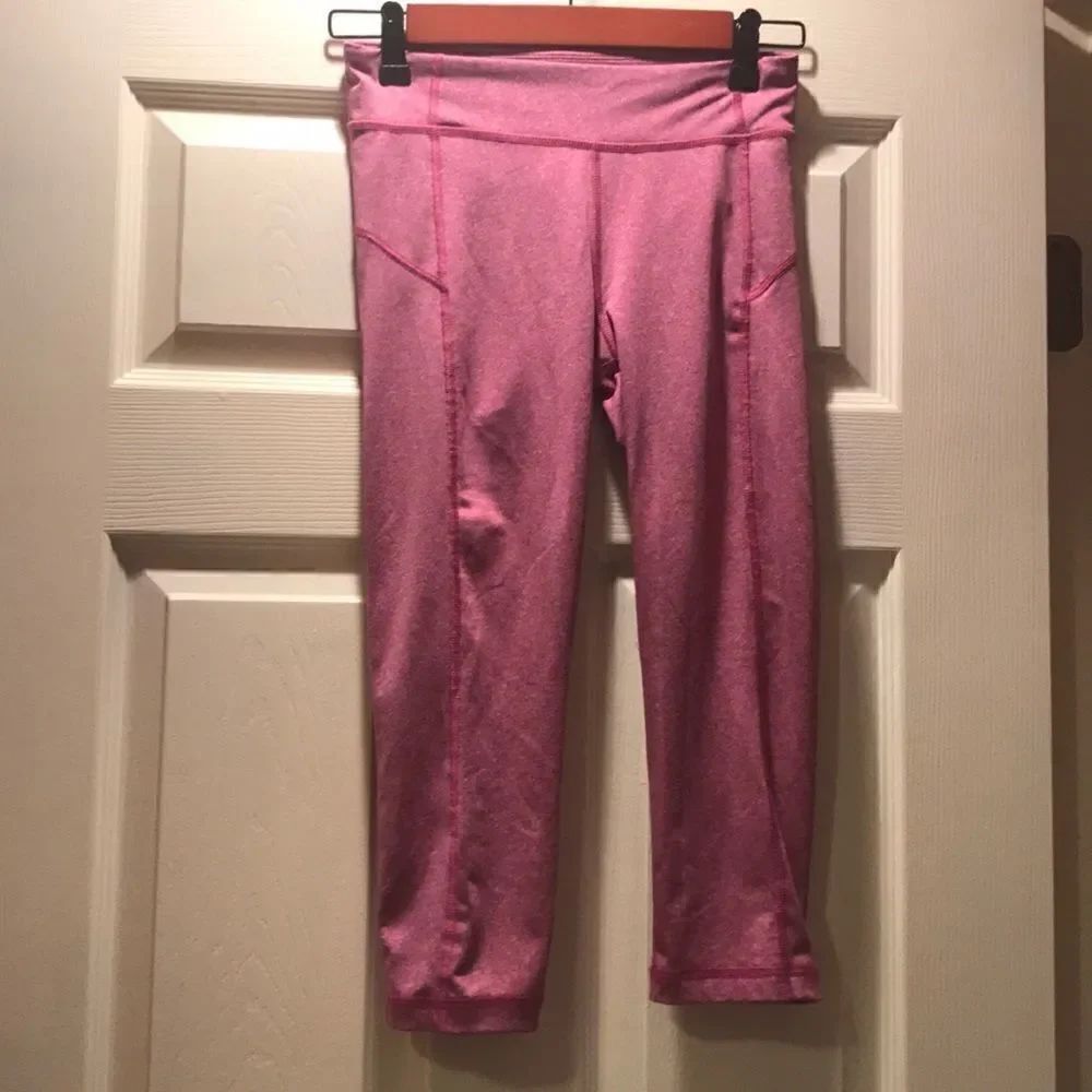 (5/$25) Live Love Dream Workout Capri pants